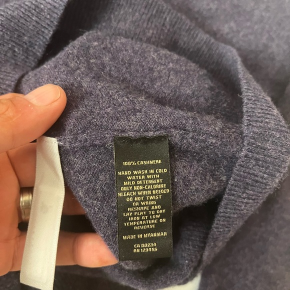 100% Cashmere Dark  Purple Sweater from The Bay - Picture 6 of 7